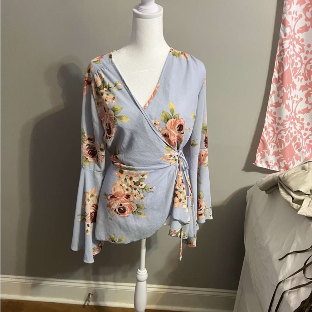 Miley & Molly Bell Slv Wrap Top Size L